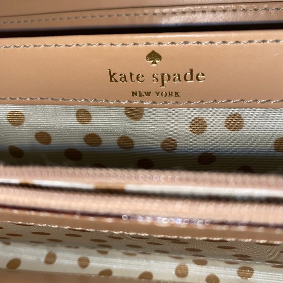 Kate Spade wallet - Picture 4 of 9